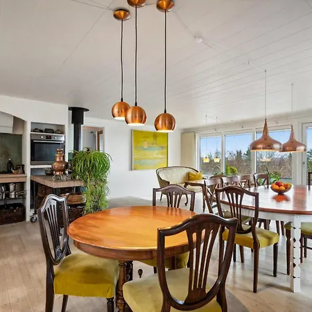 بيت للعطل Renovated For 12 Guests Near Perfect For Group Or Family Getaways إيبلتوفت